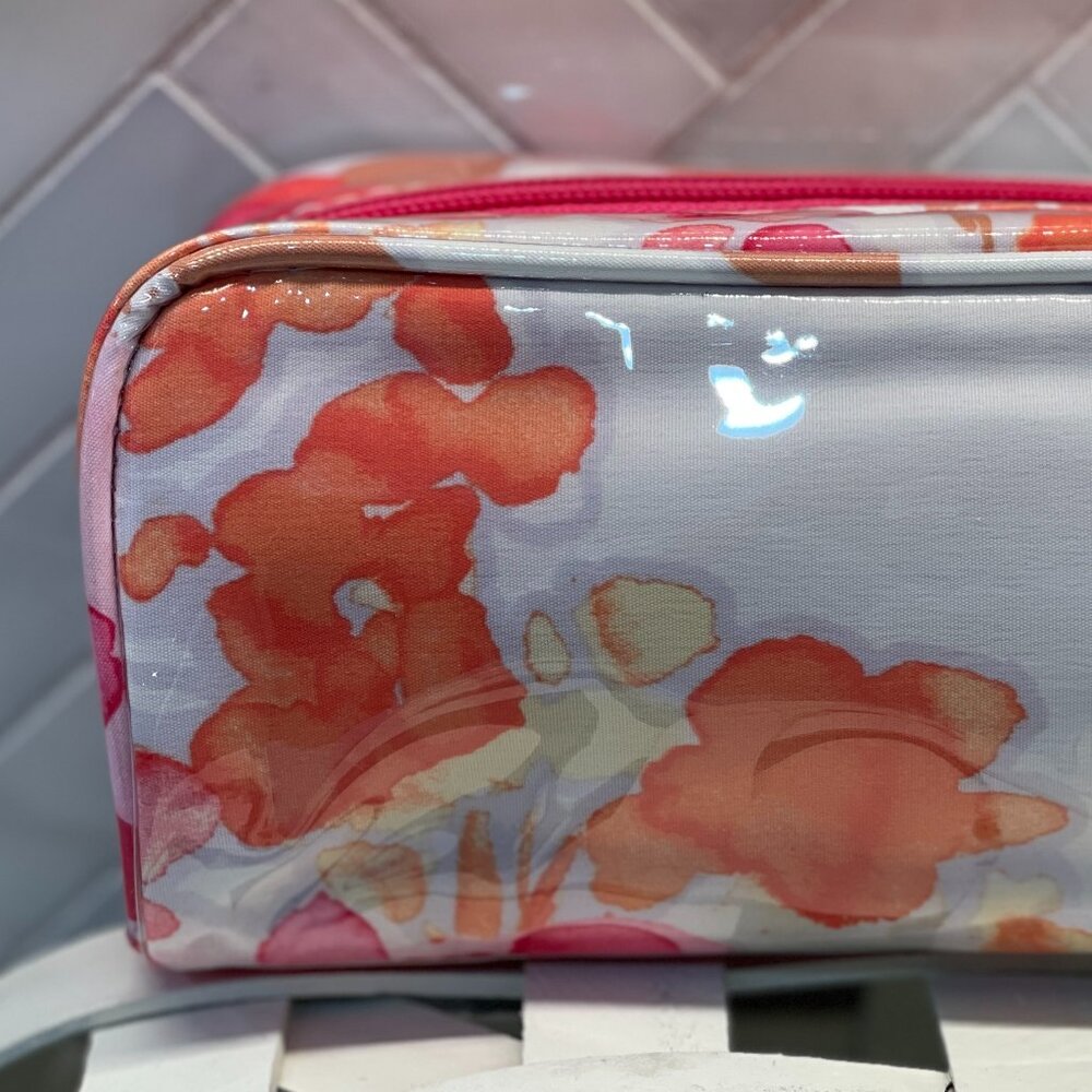 Contents Cosmetic Bag - Picture 5 of 8